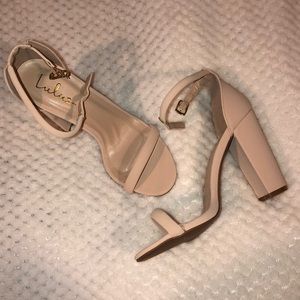 Lulu’s Nude Chunk Heels ✨